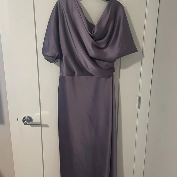 Amsel Dress - Picture 1 of 2